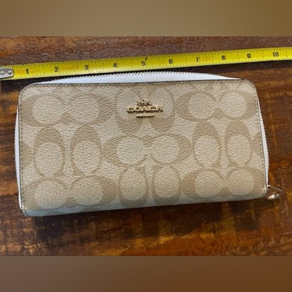 Coach wallet